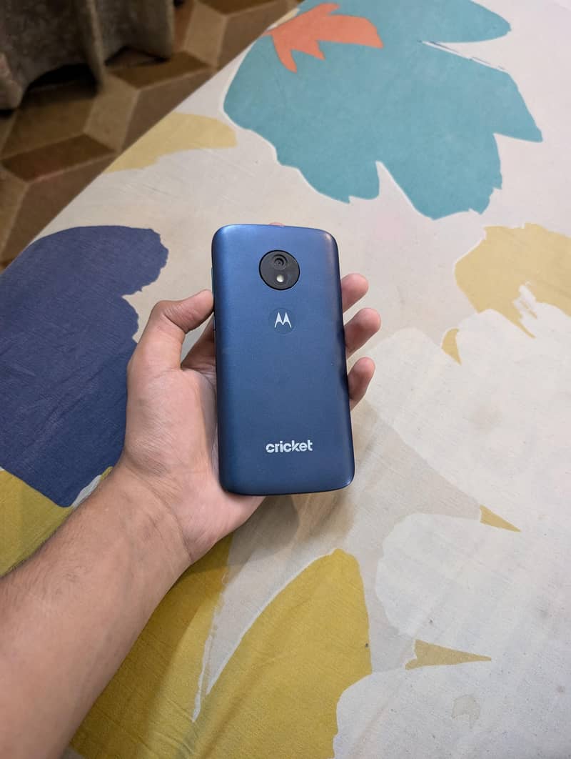 Moto E5 Play 0