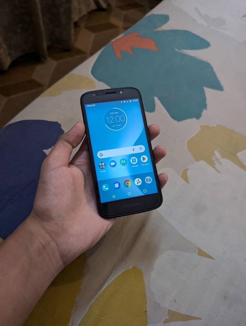 Moto E5 Play 1