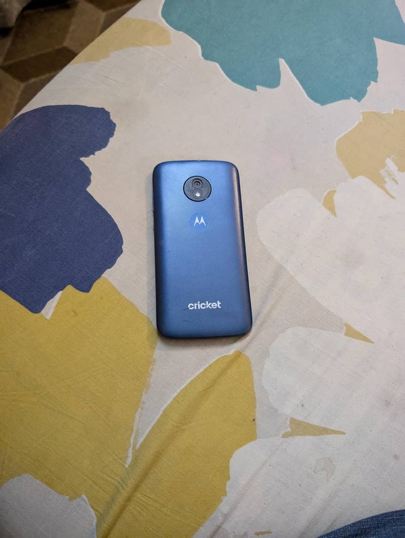 Moto E5 Play 3