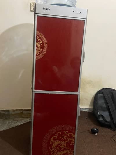 Water dispenser of Haier company 9/10