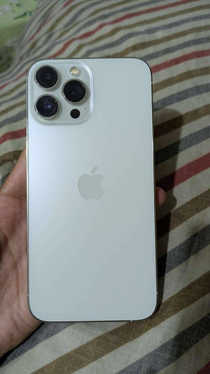iPhone 13 pro max with box 0