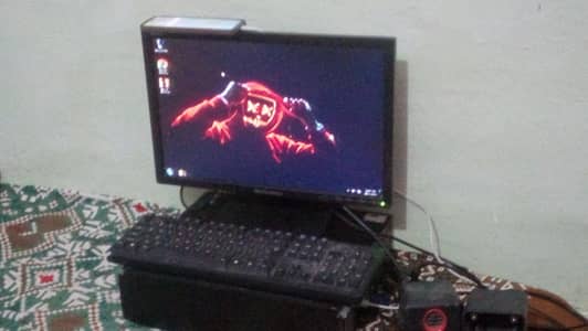 Core 2 Duo Full Set With Led AND 1 GB  GRAPHICS CARD