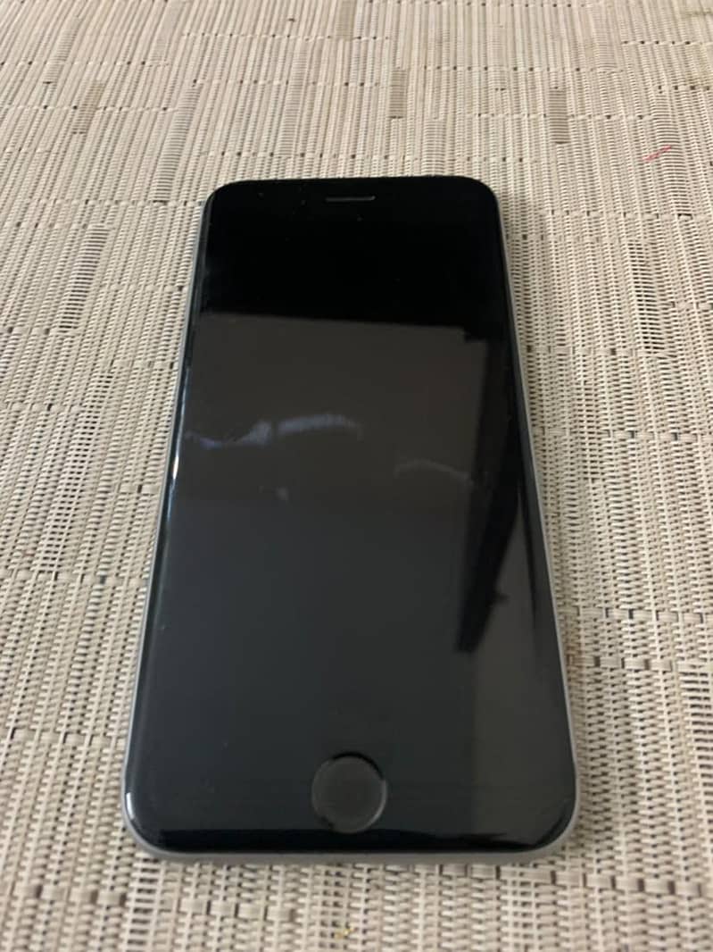 Apple iPhone 6S 1