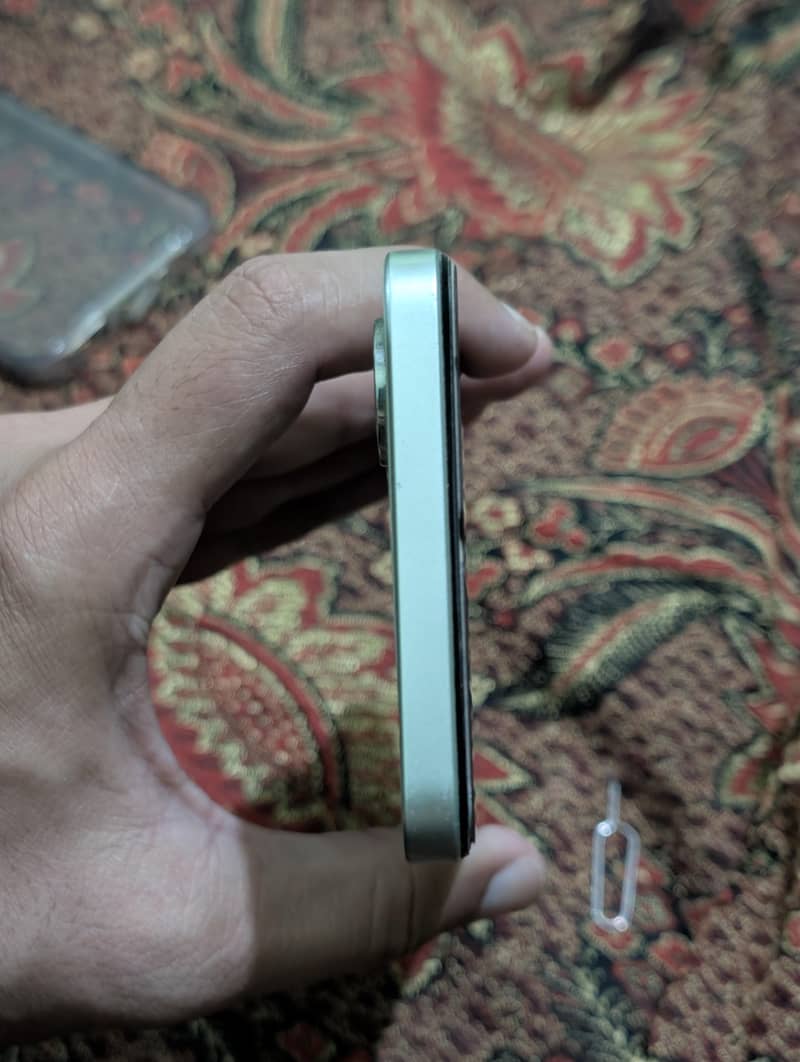 Realme Note 60x 4