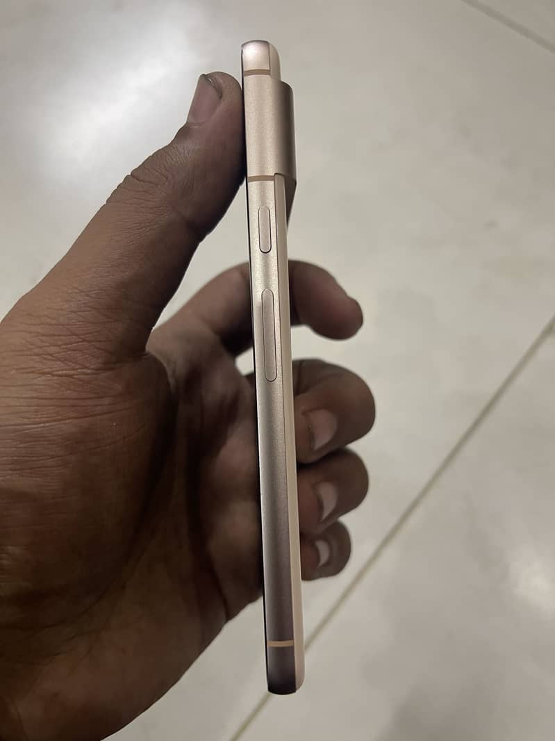Google Pixel 8 5