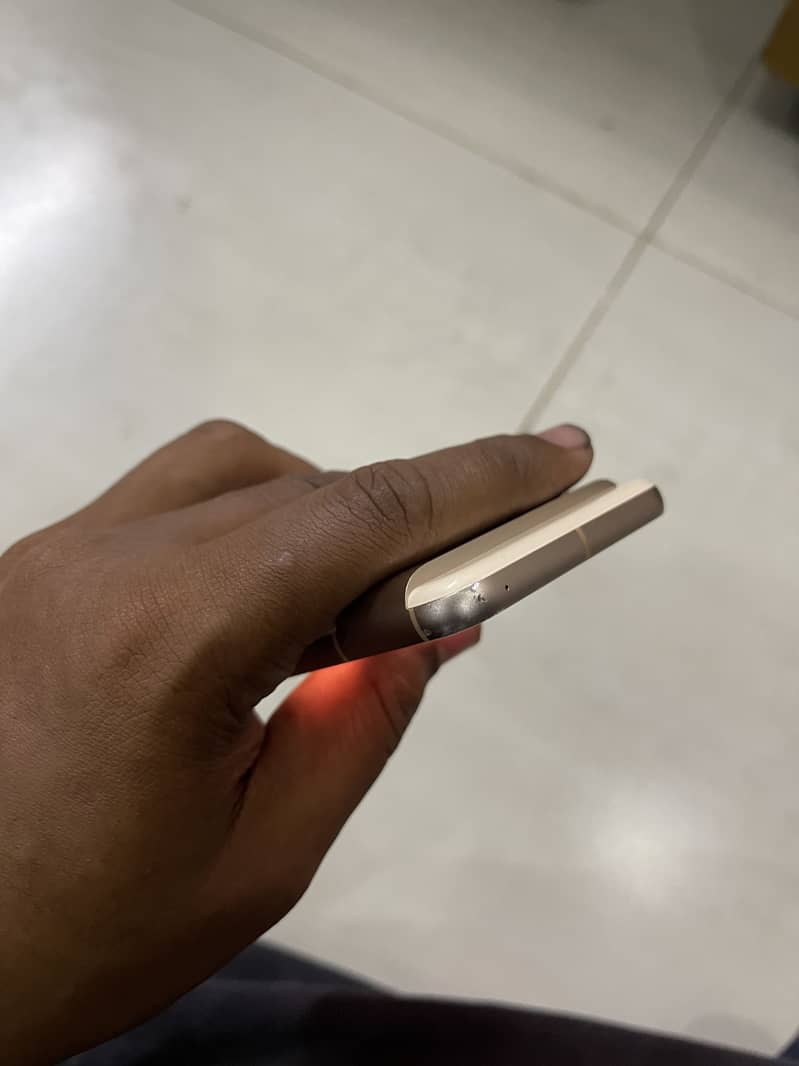 Google Pixel 8 6