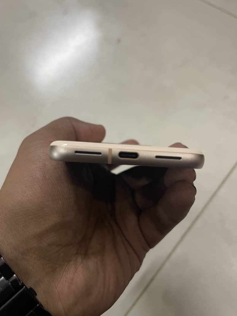 Google Pixel 8 7