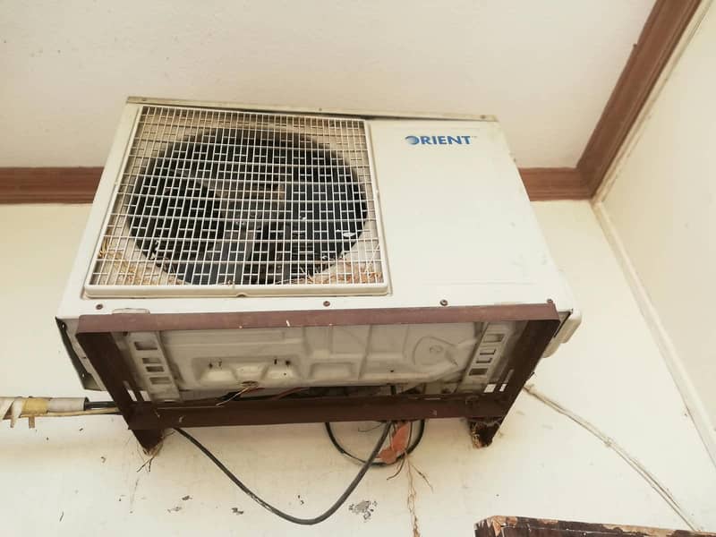 Haier 1ton split Ac 3