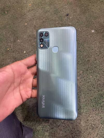 Infinix Hot 11 Play