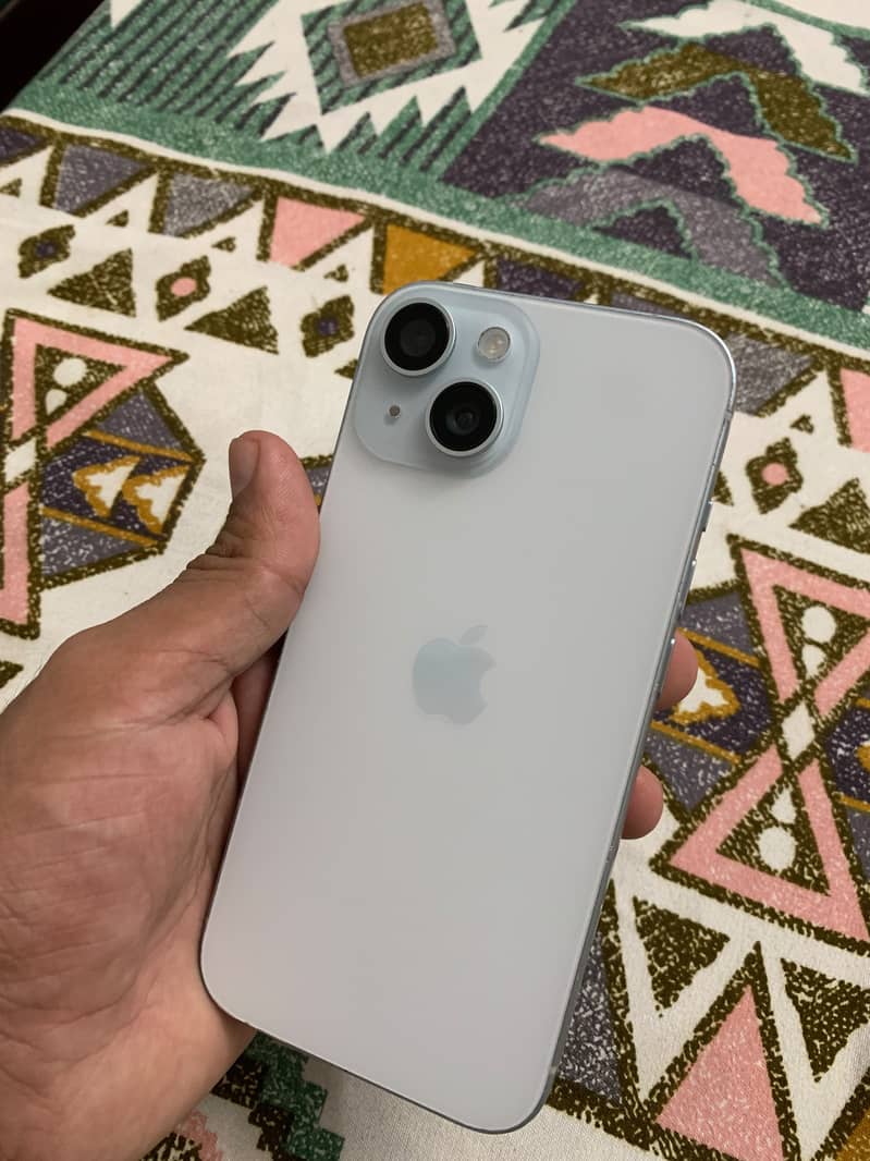 Apple iPhone 15 6