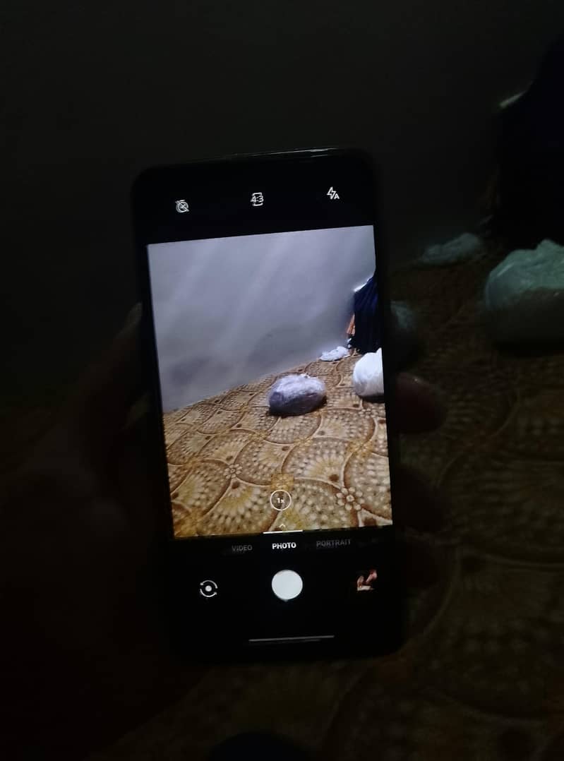 Apple iPhone SE 3rd generation 1