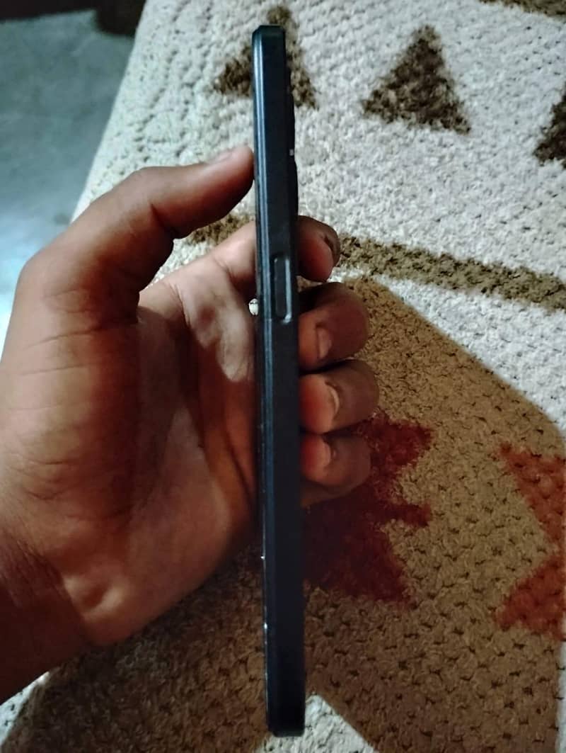 OPPO A77 4