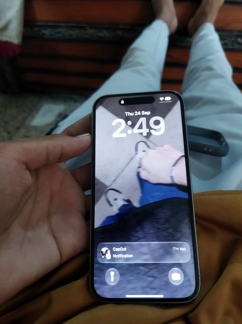 Apple iPhone 15 Pro 2