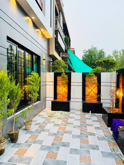 8 Marla Luxury House Available for Rent in Bahria Orchard Lahore