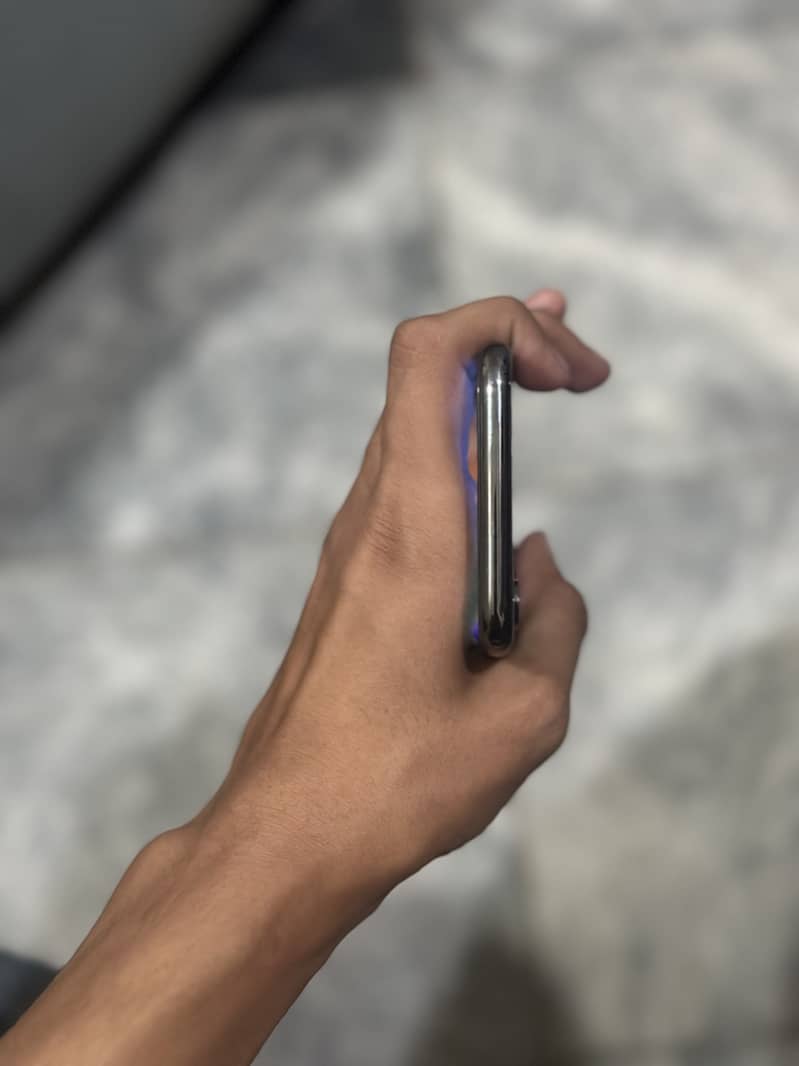 Apple iPhone X 0