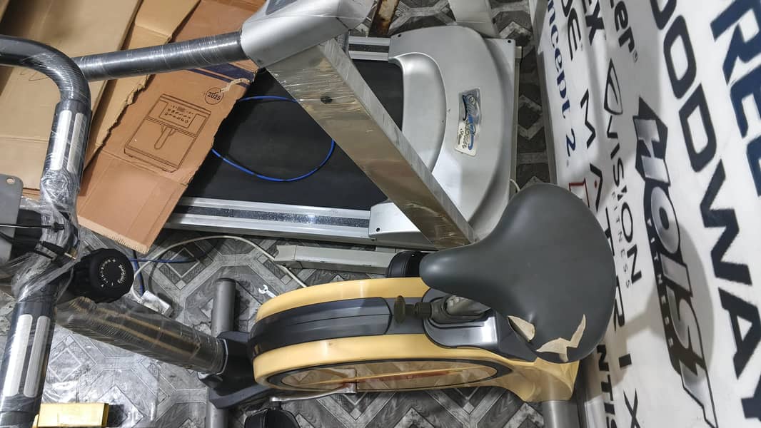 exercise cycle/upright bike 3