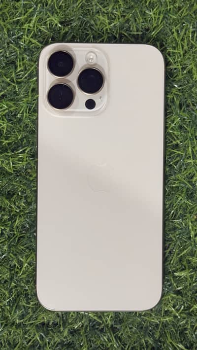 Apple iPhone 16 Pro Max