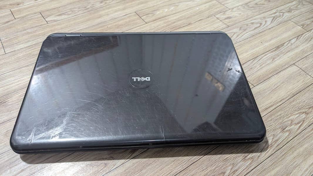 Dell Laptop 0