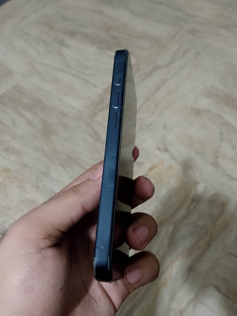 Apple iPhone 15 Pro 5