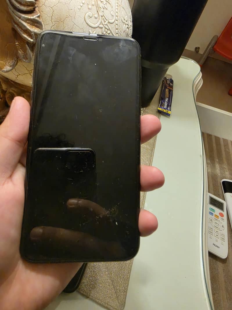 Apple iPhone 11 Pro Max 0