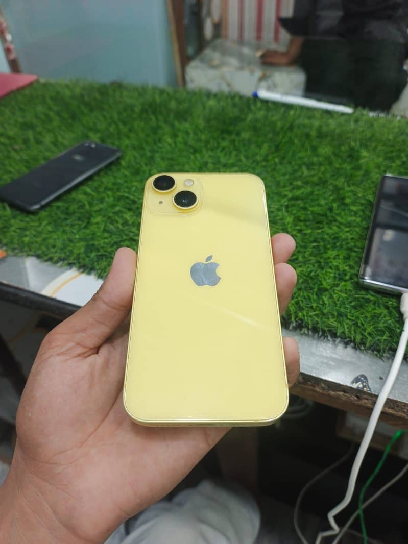 Apple iPhone 14 1