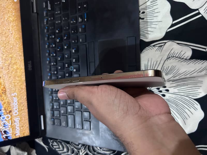 Apple iPhone 12 Pro Max 4