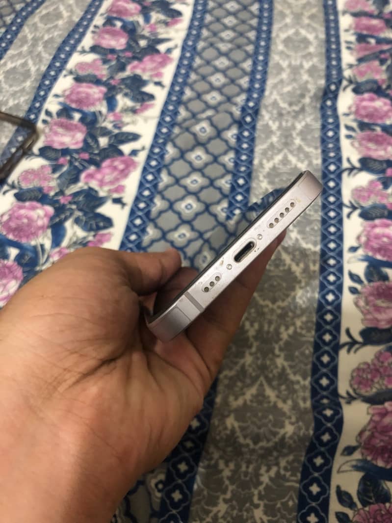 iPhone 14 Jv 5