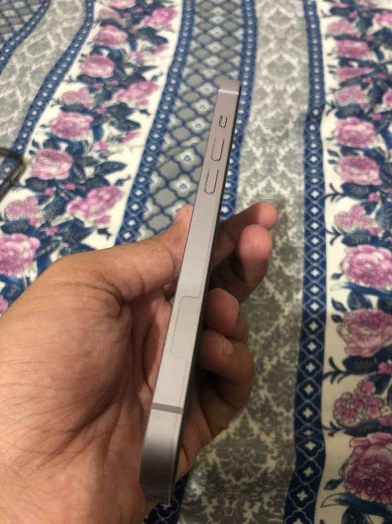 iPhone 14 Jv 6