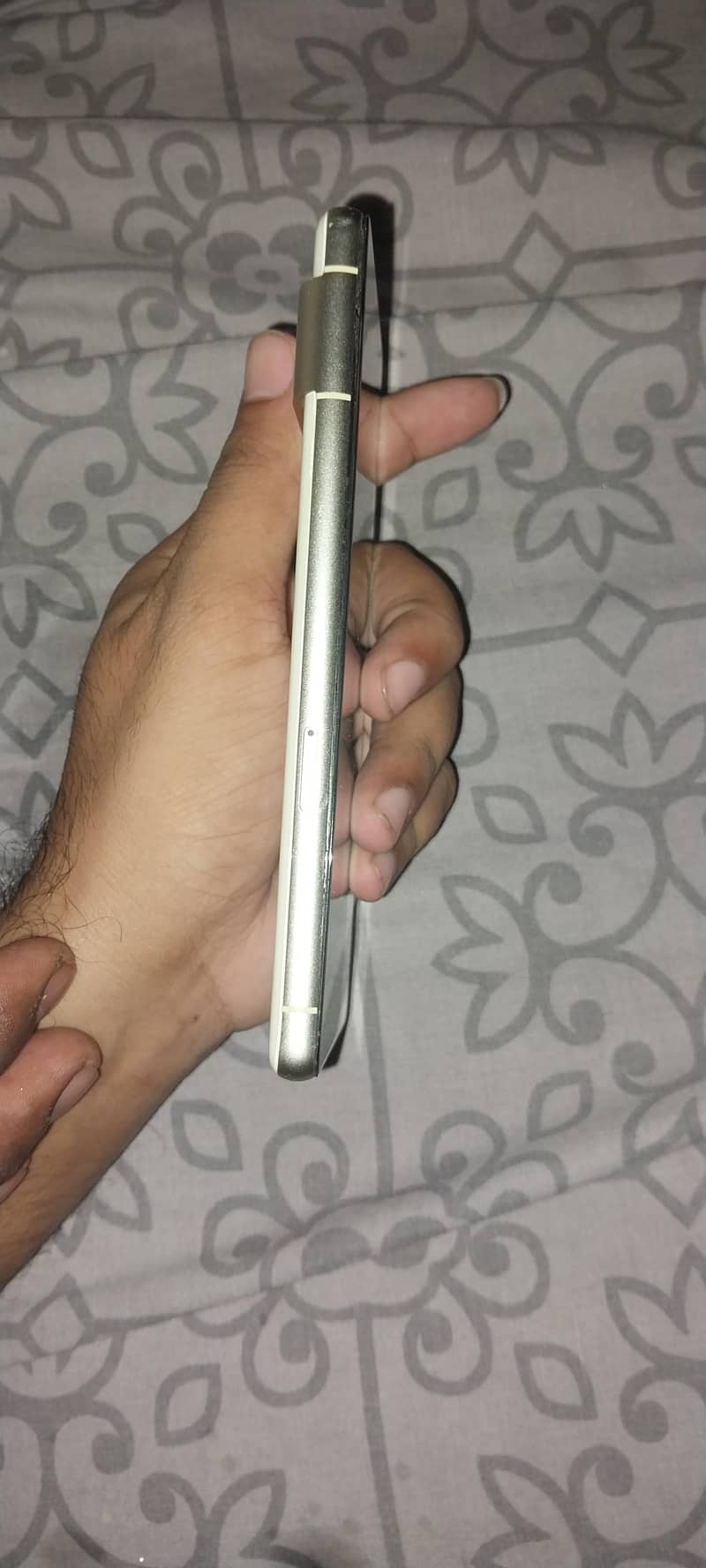 Google Pixel 7 4