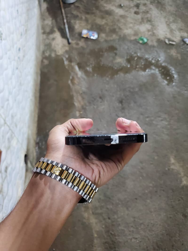 Apple iPhone 14 Pro Max 4