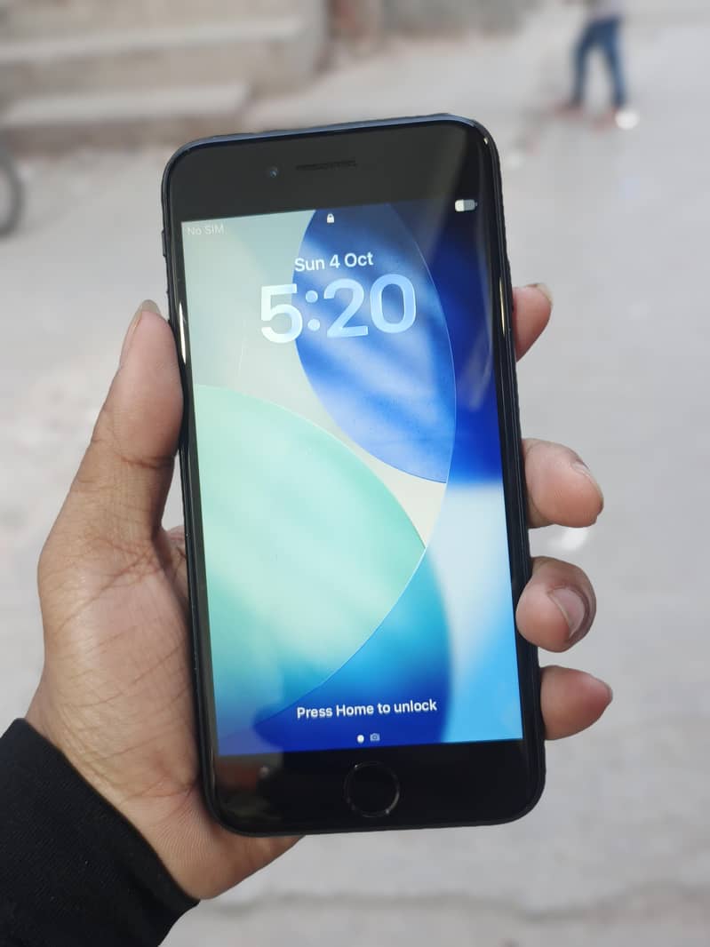 Apple iPhone SE 2nd Generation 2