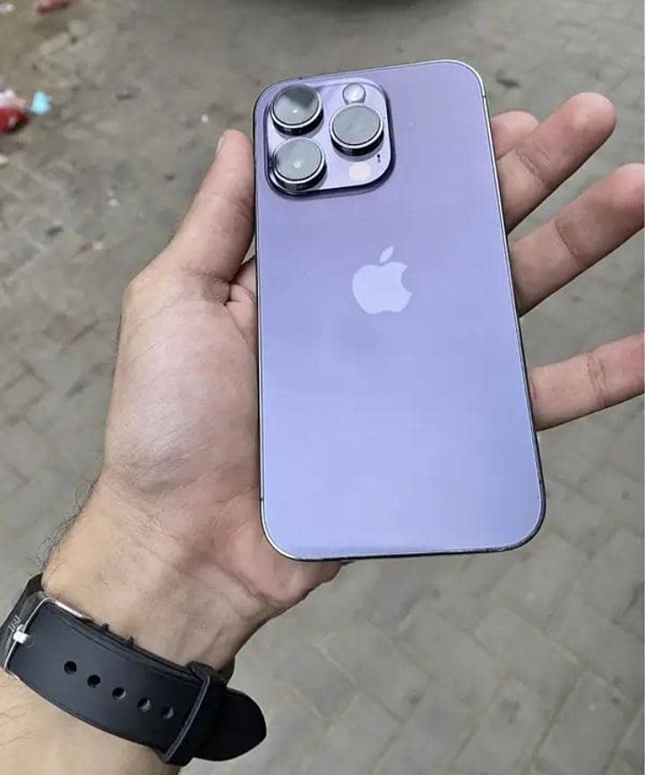 Apple iPhone 14 Pro 0