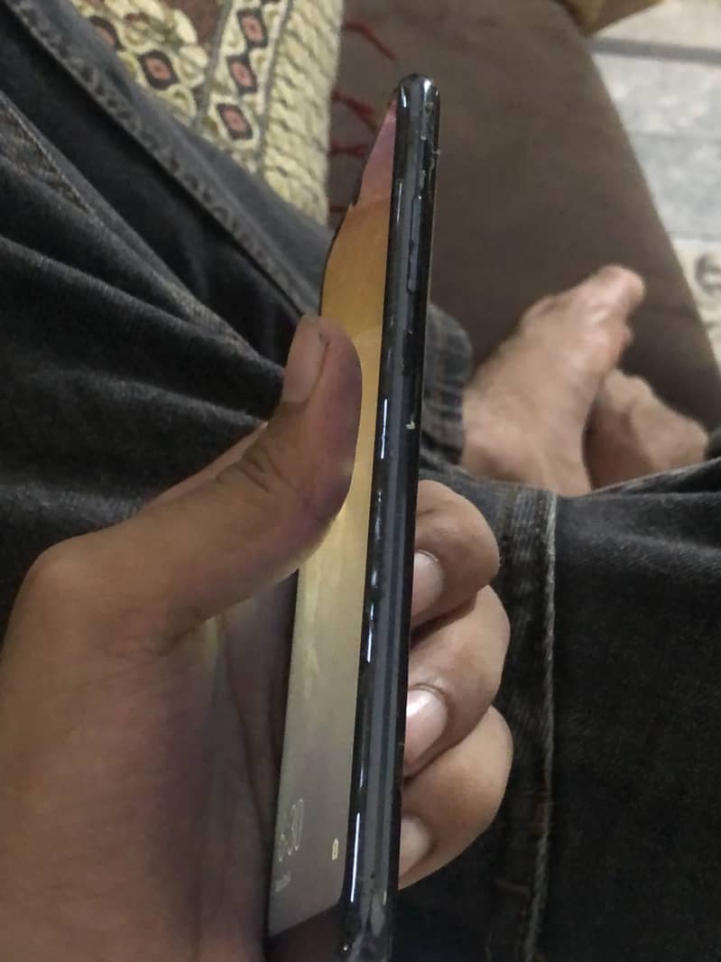 Honor 10 Lite 4
