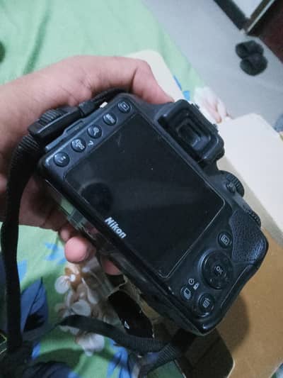Nikkon D-3400 Camera with lenses