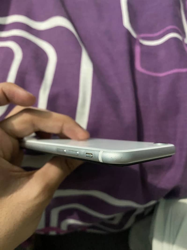Apple iPhone SE 2