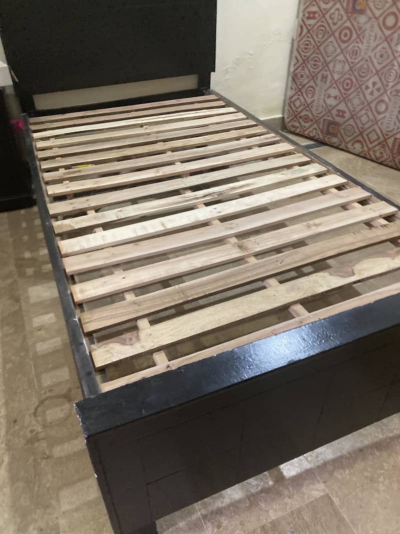 Single bed 2