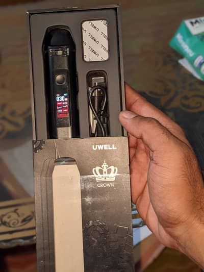 UWELL CROWN D POD MOD