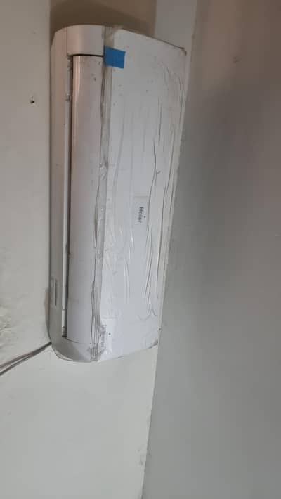 haier 1.5 ton dc inverter white colour