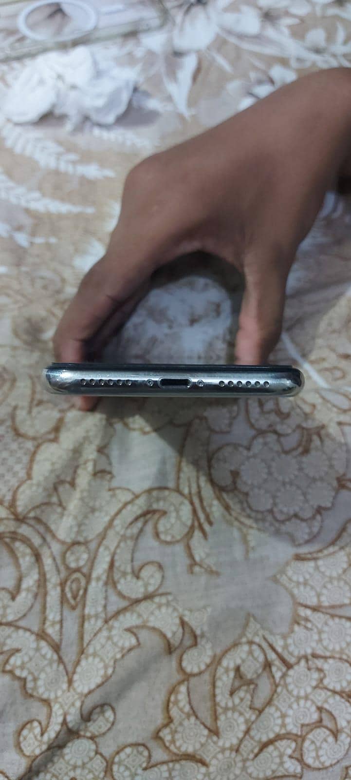 Apple iPhone X 4