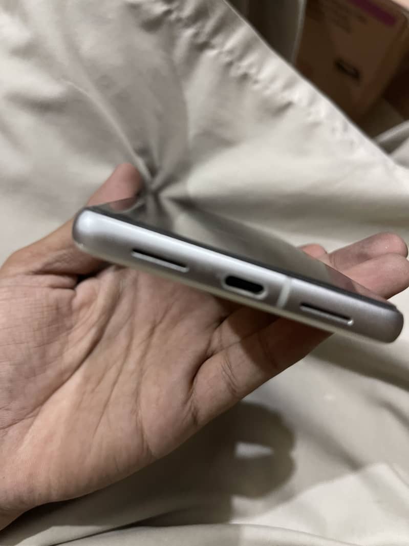 Google Pixel 7 3