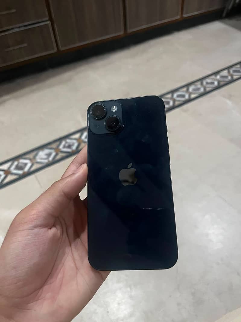 Apple iPhone 14 3