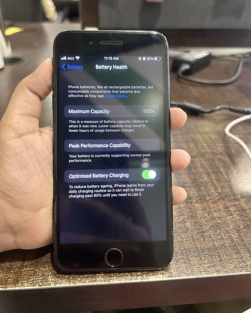 Apple iPhone 7 Plus 2