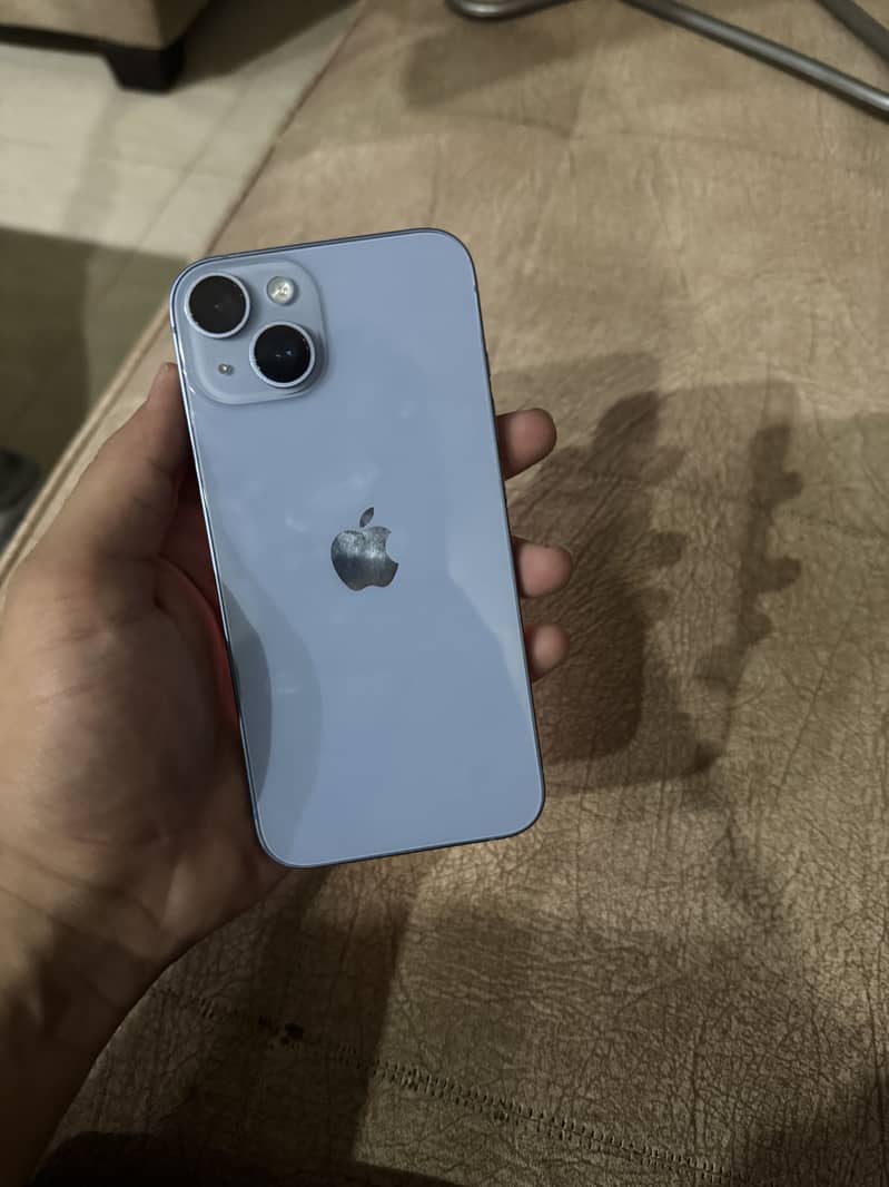 Apple iPhone 14 4