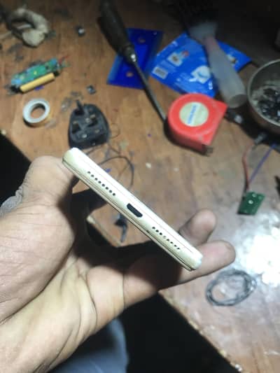OPPO A37