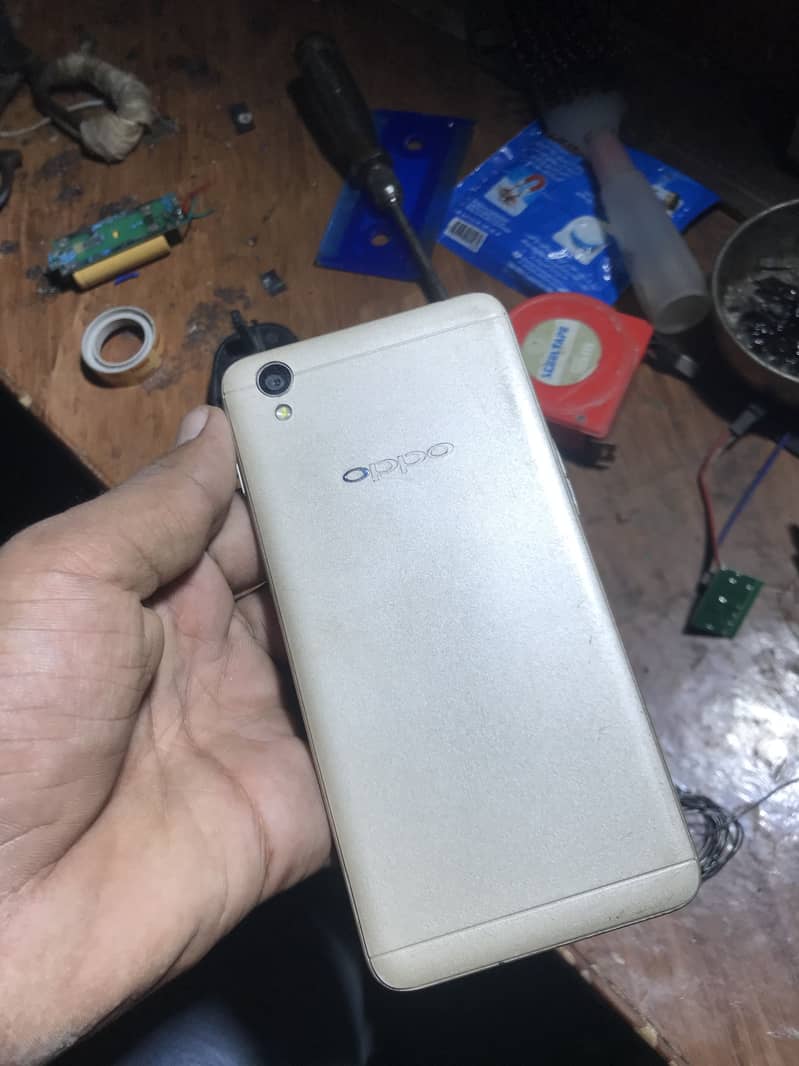 OPPO A37 1