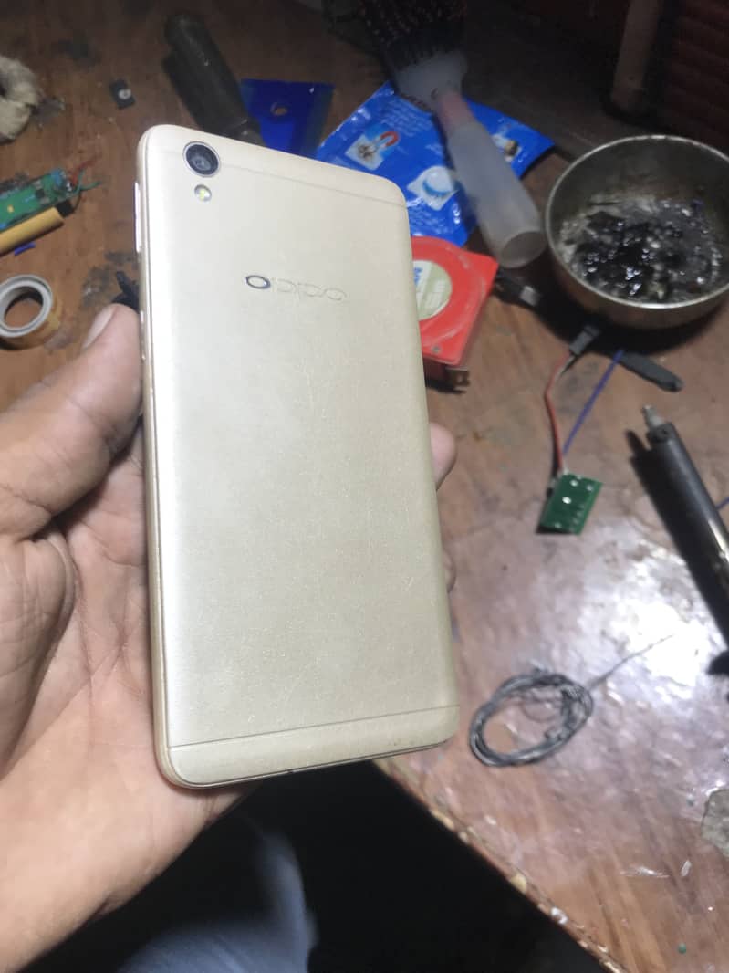 OPPO A37 3