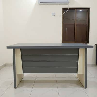 Office table for sale