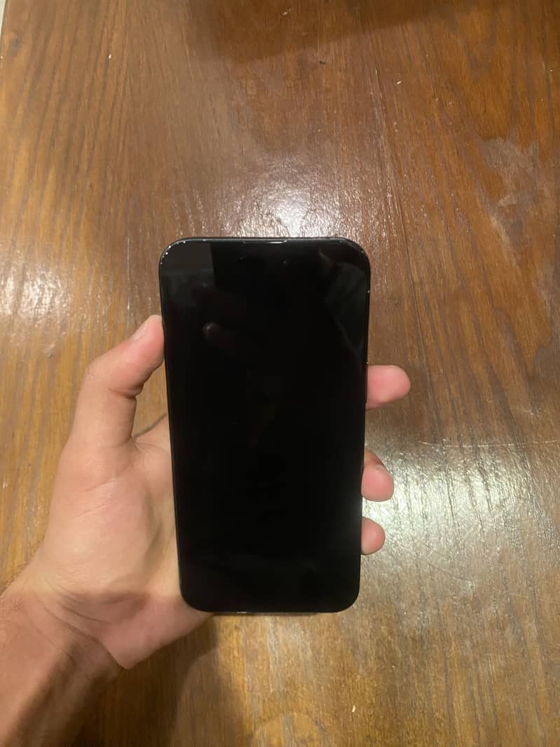 iPhone 16 Plus (jv) 1