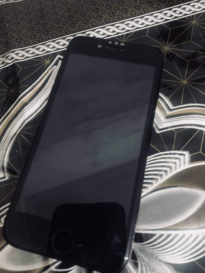 iPhone SE 2nd 1