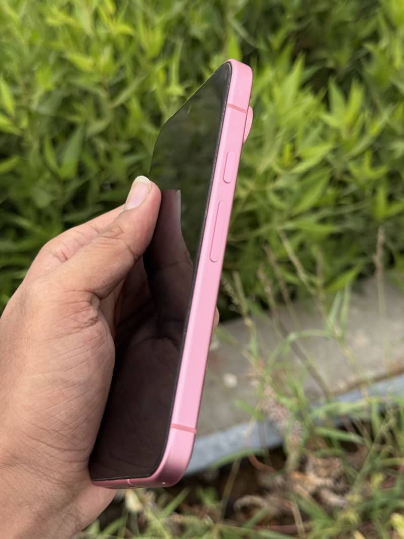 Google Pixel 9 4